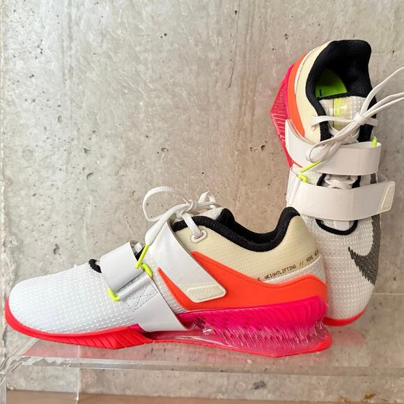 Nike Romaleos 4 SE White Black Bright Crimson SZ 7.5 - Picture 2 of 10